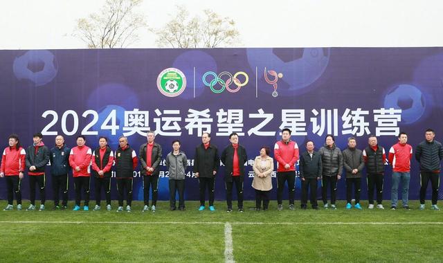 公交车被cao合不拢腿