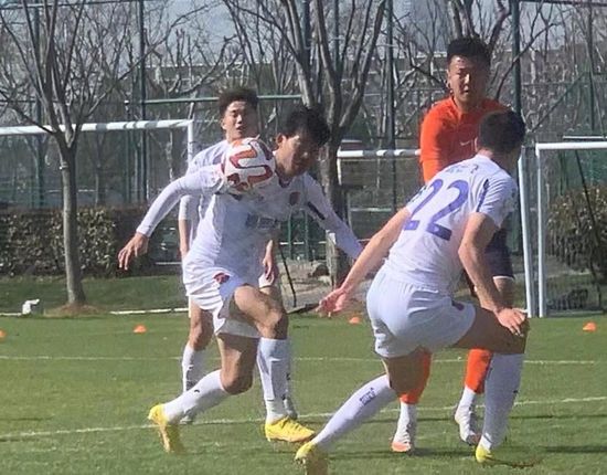 国产亚洲综合精品一区二区三区