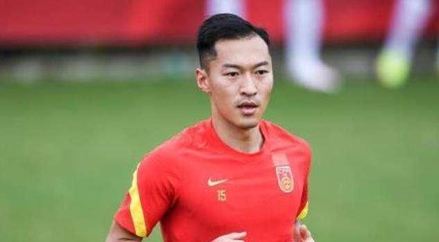 给岳m洗澡勃起